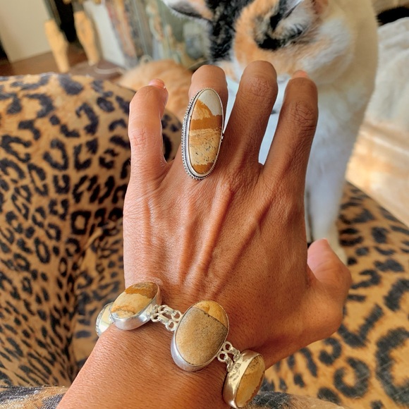 Sold out - Picture 6 of 12